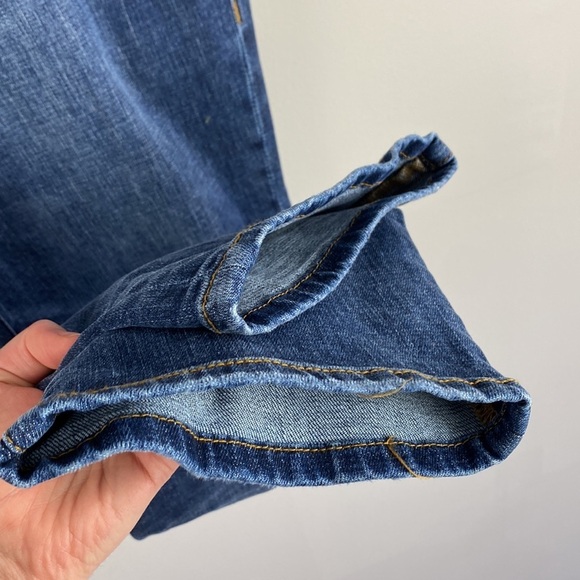 Cabi Womens Button Fly Destructed Straight Jeans Size 8 Distressed Denim - Picture 6 of 15